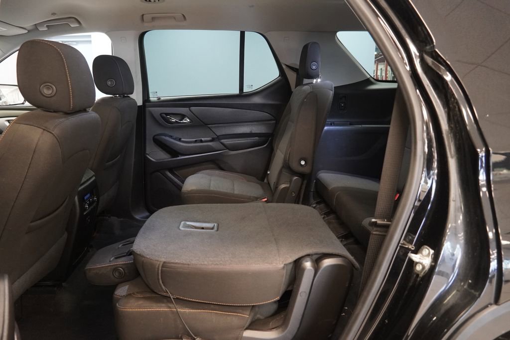Used 2018 Chevrolet Traverse LT image 28
