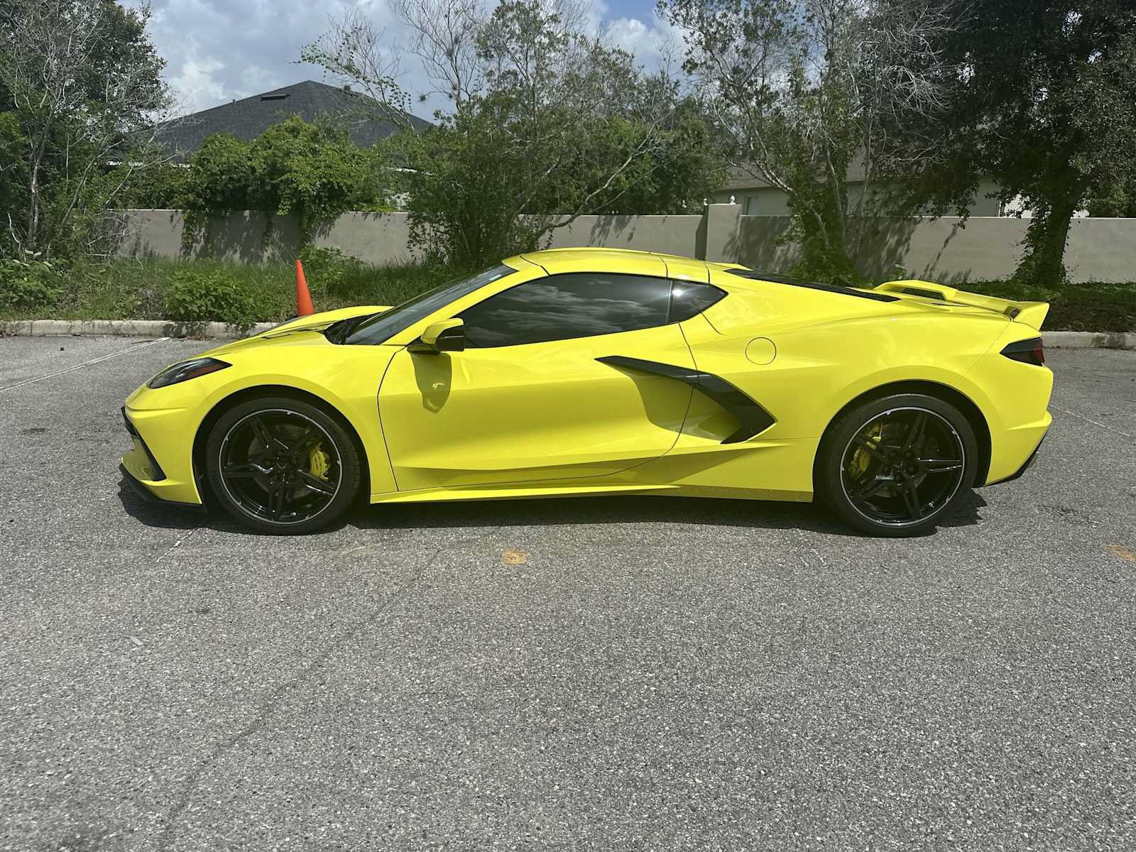 Certified 2020 Chevrolet Corvette Stingray Preferred Cpe w/ 2LT Preferred Equipment Group RWD image 3