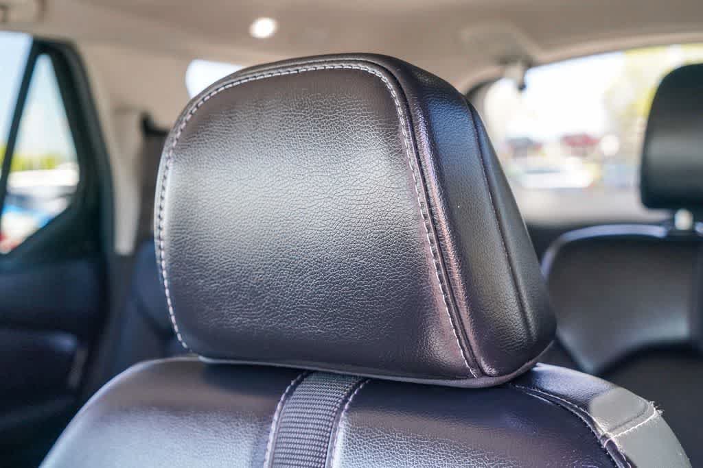 Used 2024 Honda Pilot Touring image 23