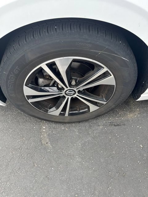 Used 2023 Nissan Sentra SV FWD image 9