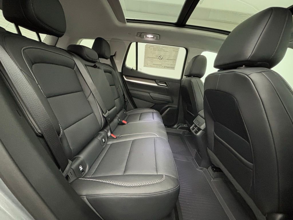 New 2026 GMC Terrain Denali w/ LPO, Floor Liner Package image 41