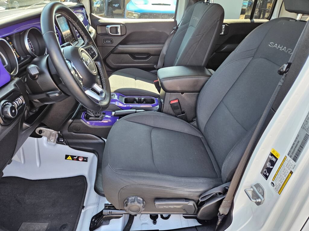 Used 2021 Jeep Wrangler Unlimited Sahara w/ Uconnect 4C Nav & Sound Group AWD/4WD image 15
