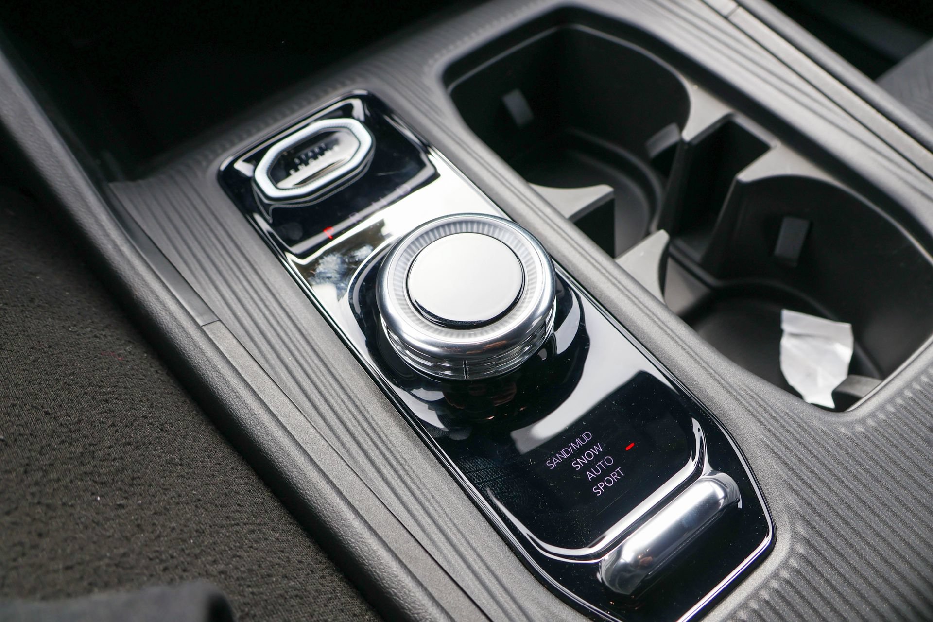 New 2026 Jeep Cherokee Laredo AWD/4WD image 24