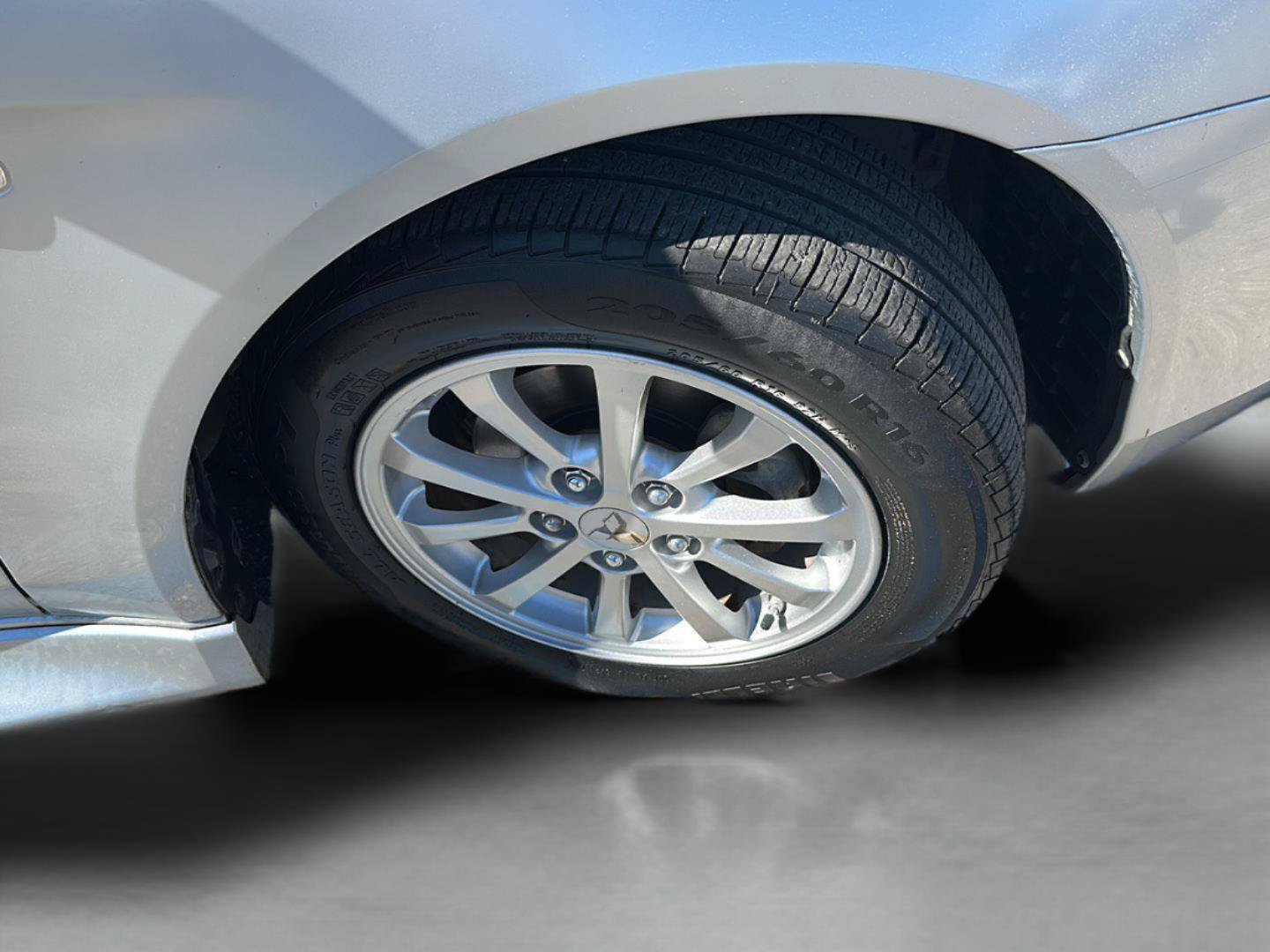 Used 2010 Mitsubishi Lancer ES FWD image 25