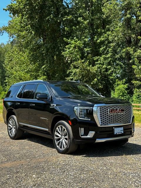 Used 2021 GMC Yukon Denali w/ Denali Premium Package AWD/4WD image 2