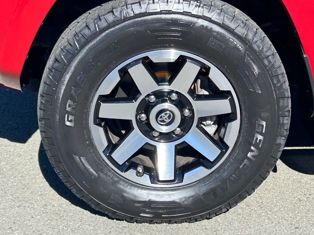 Used 2021 Toyota 4Runner TRD Off-Road Premium w/ Moonroof Package image 9