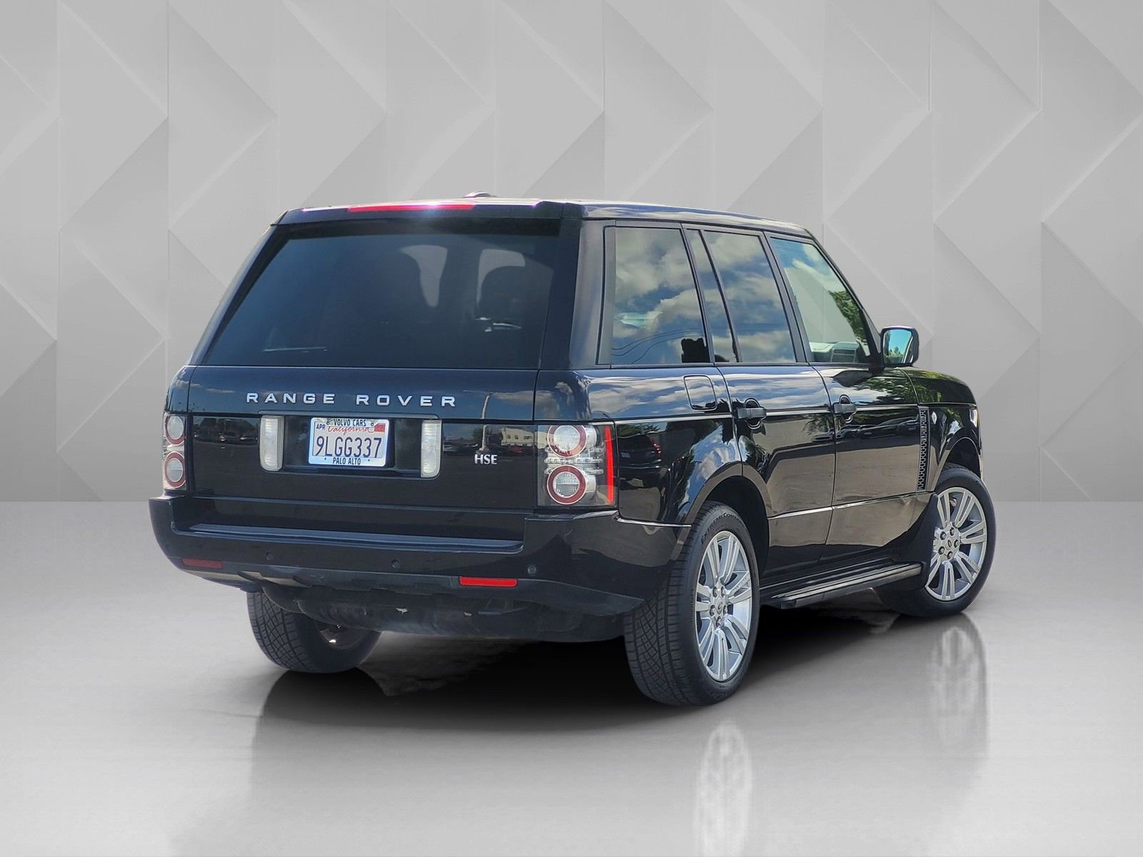 Used 2011 Land Rover Range Rover HSE LUX image 6