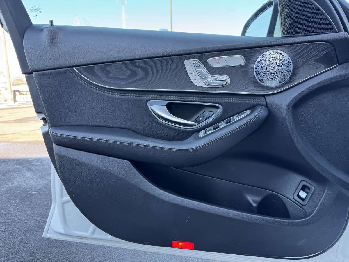 Used 2015 Mercedes-Benz C 300 Luxury w/ Premium 1 Package image 22