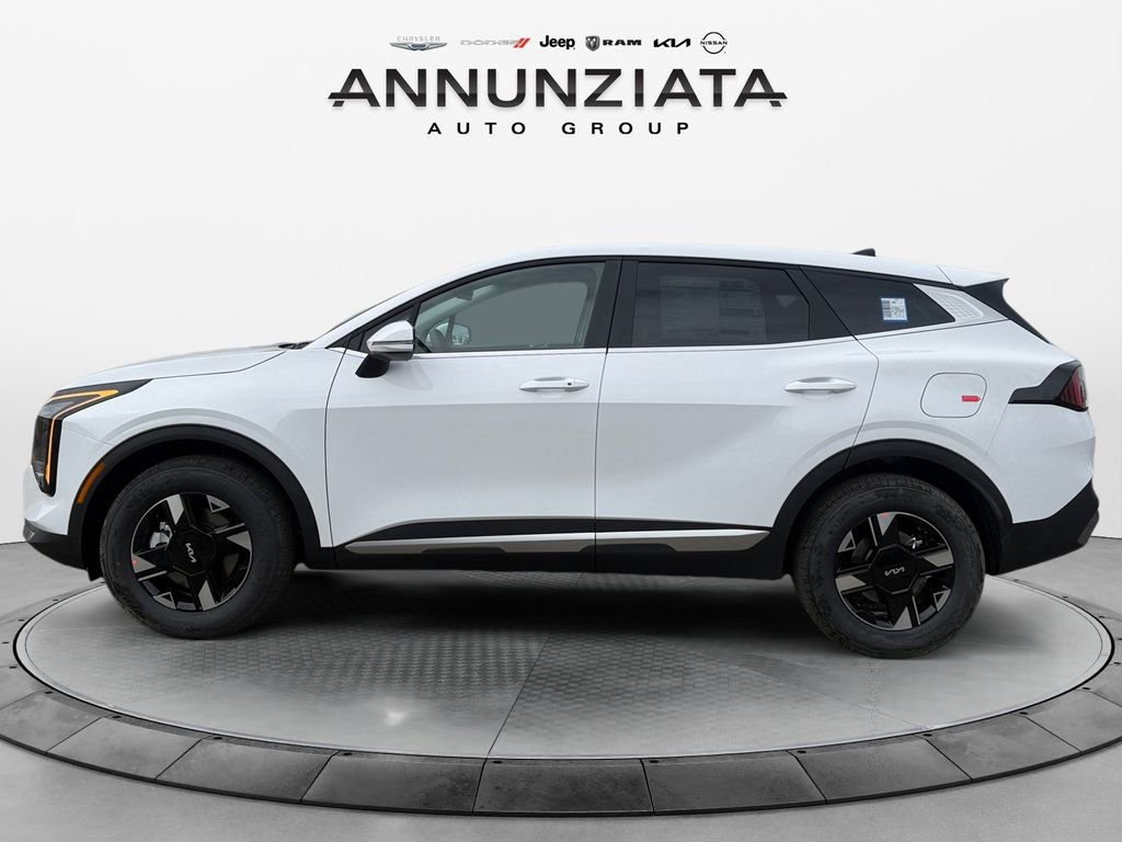 New 2026 Kia Sportage LX image 2