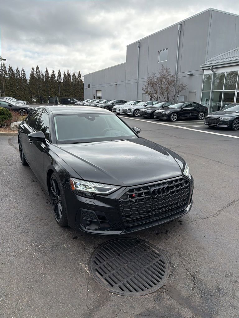 Certified 2022 Audi S8 image 3