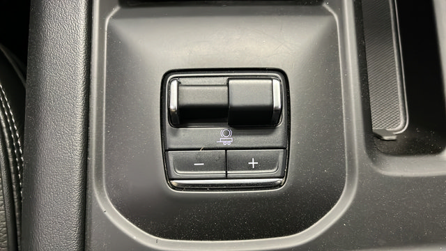 Used 2024 GMC Sierra 3500 Denali w/ Denali Reserve Package AWD/4WD image 31