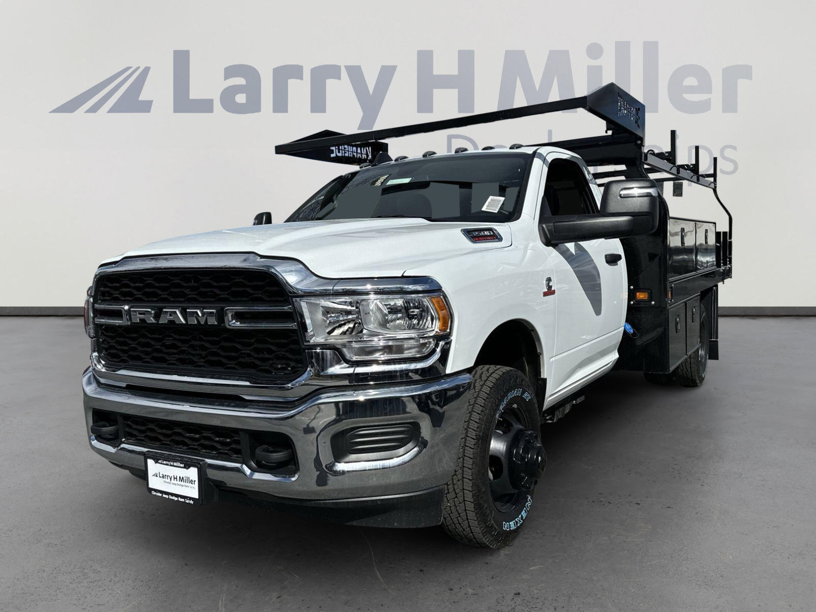 New 2024 RAM 3500 Tradesman image 4