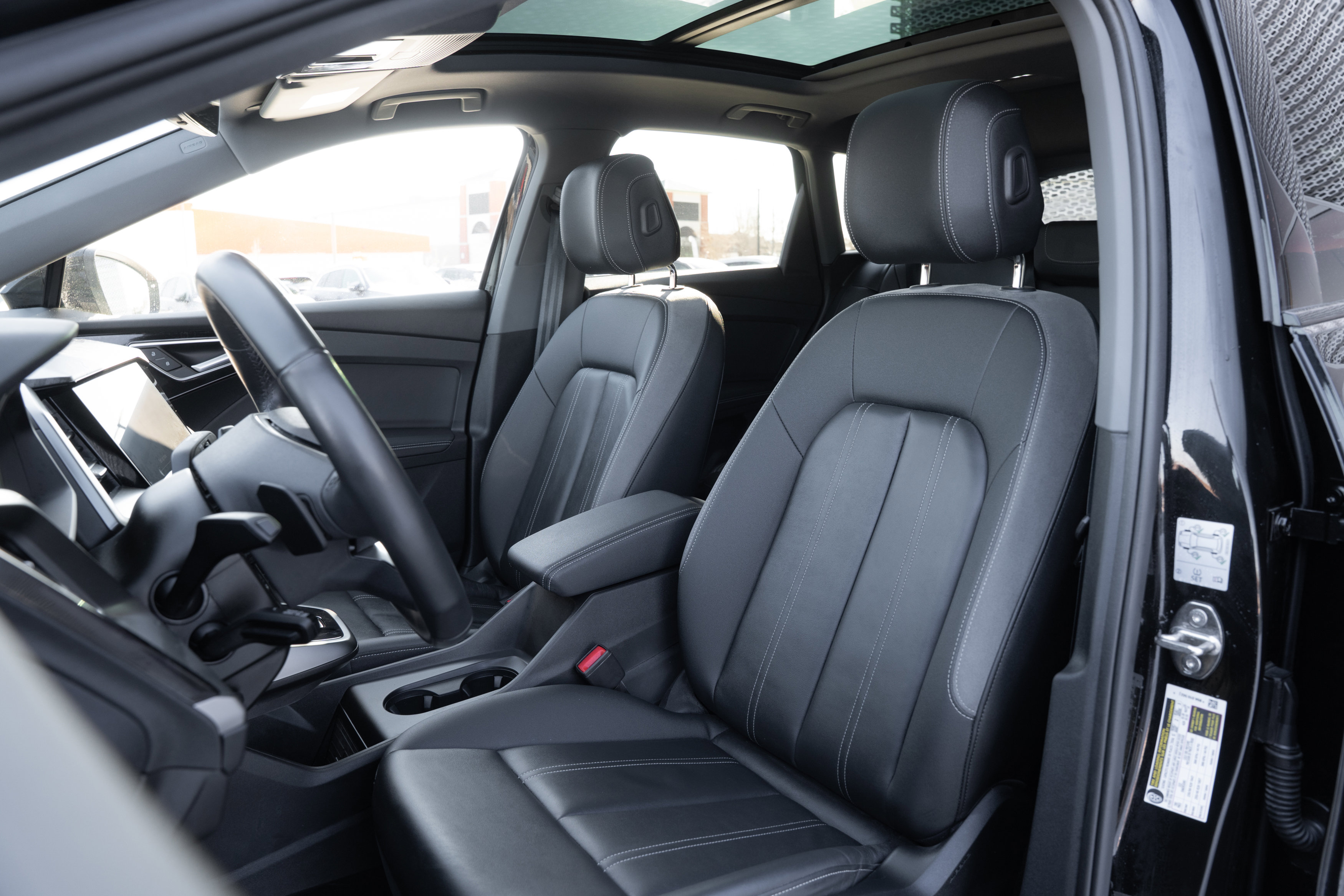 Certified 2024 Audi Q4 e-tron Prestige image 21