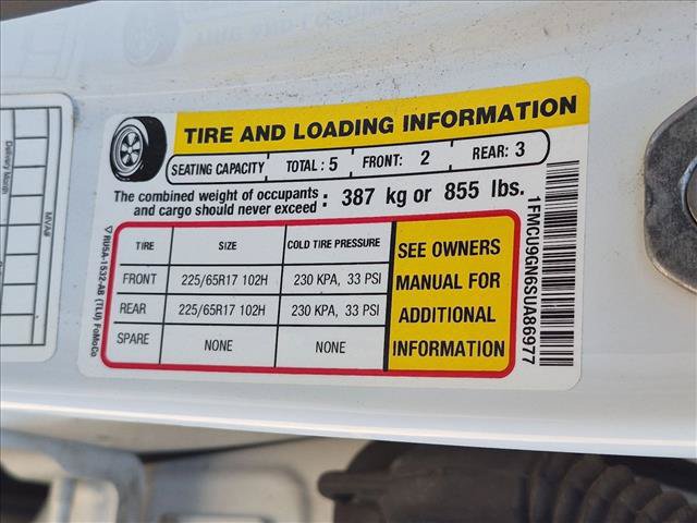 Used 2025 Ford Escape Active AWD/4WD image 25