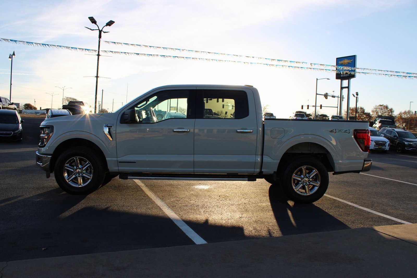 Used 2024 Ford F150 XLT w/ Mobile Office Package image 5