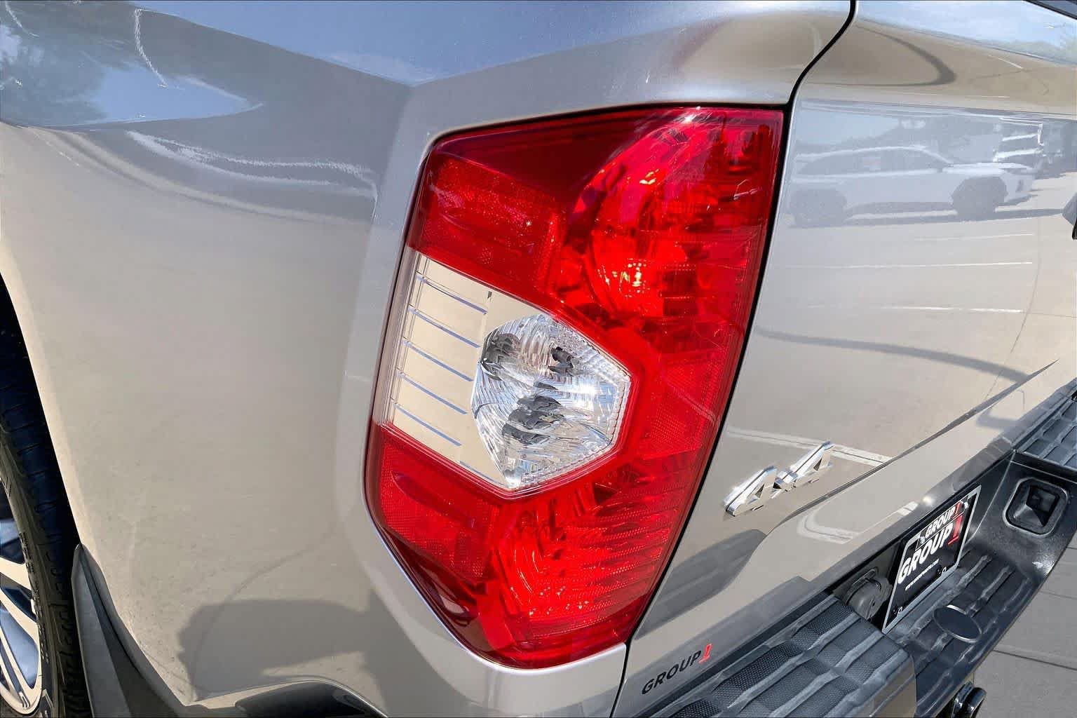 Used 2021 Toyota Tundra Platinum AWD/4WD image 27