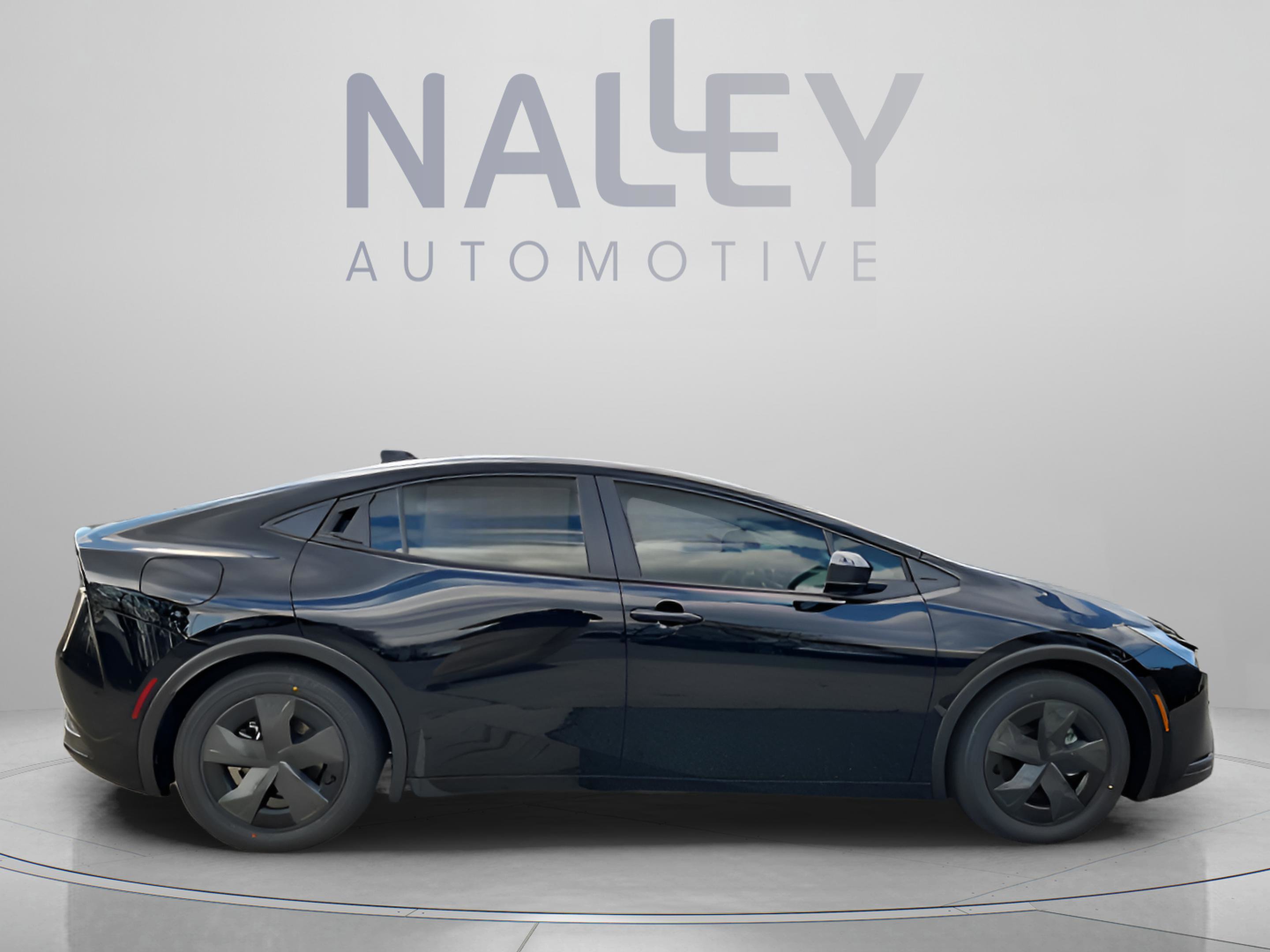 New 2026 Toyota Prius Plug-In Hybrid FWD image 6