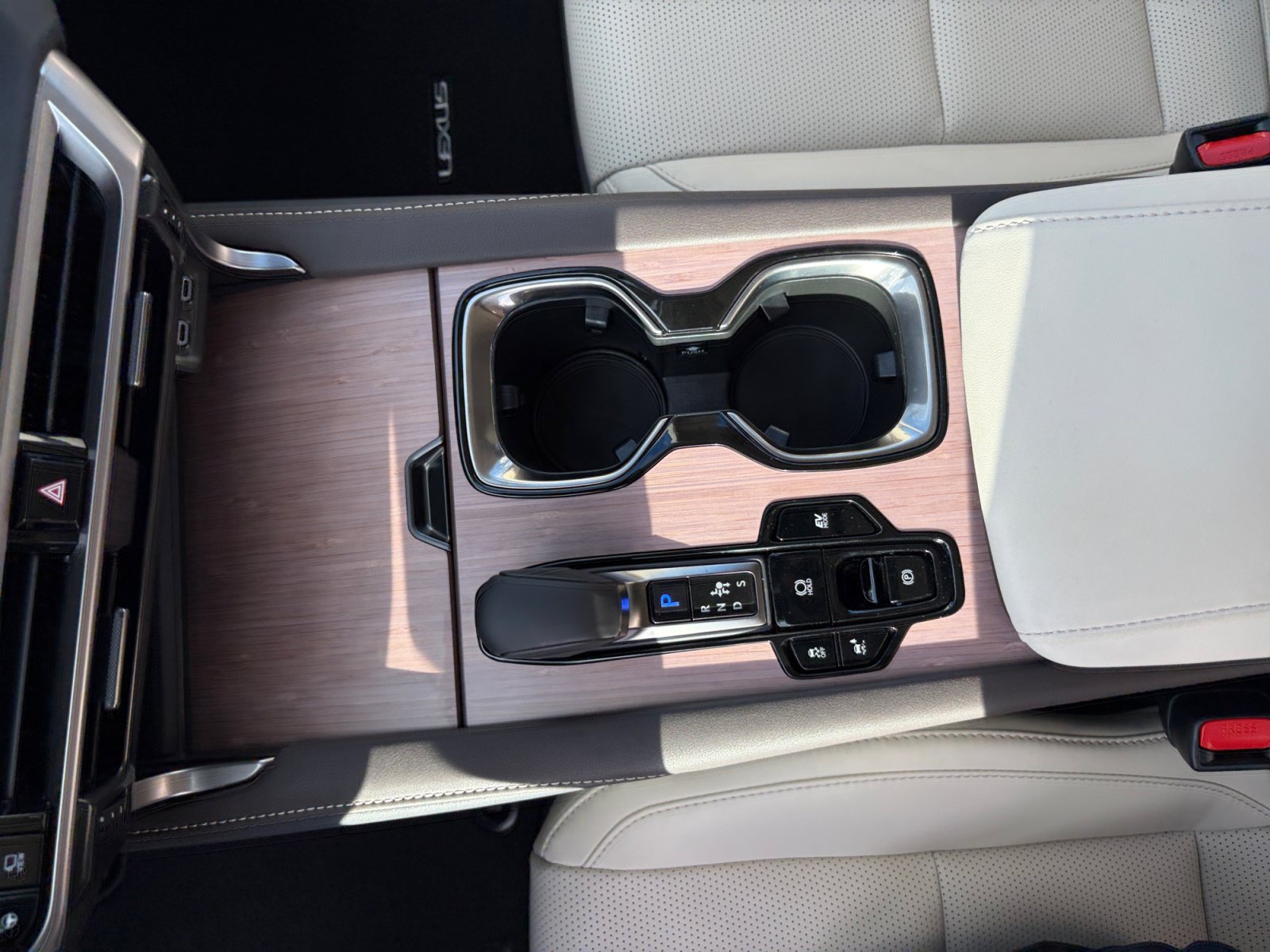 New 2026 Lexus RX 350 w/ Convenience Package AWD/4WD image 15