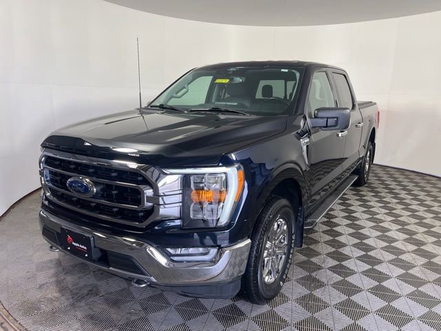 Used 2021 Ford F150 XLT w/ Equipment Group 302A High AWD/4WD image 3