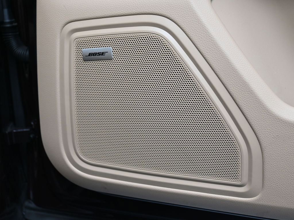 Certified 2025 Porsche Macan image 29