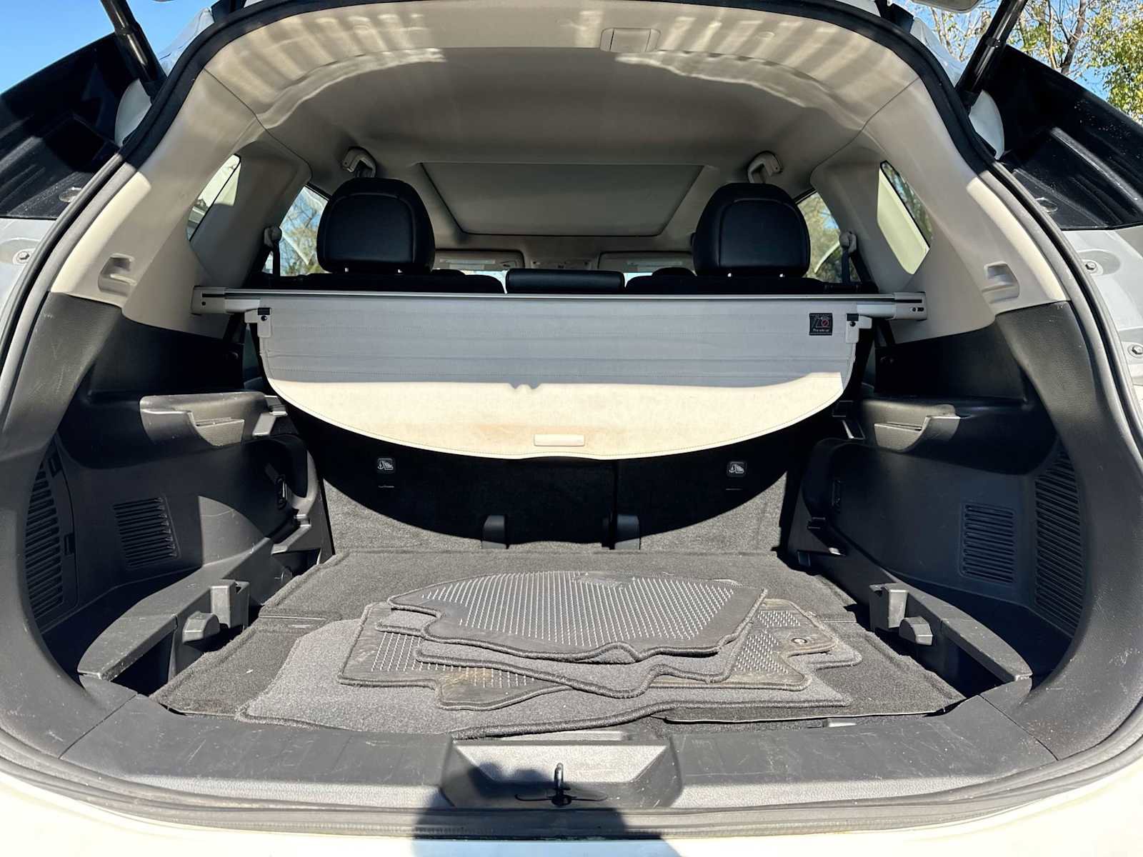 Used 2016 Nissan Rogue SL w/ SL Premium Package image 33