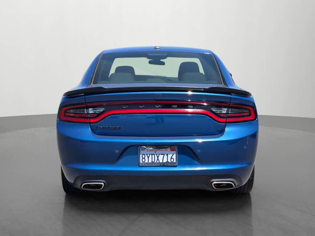Used 2021 Dodge Charger SXT w/ Blacktop Package RWD image 5