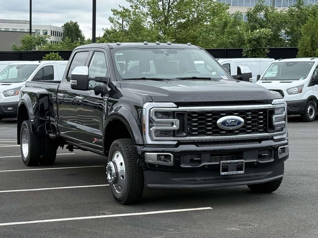 New 2026 Ford F450 Platinum w/ Platinum Plus Package
