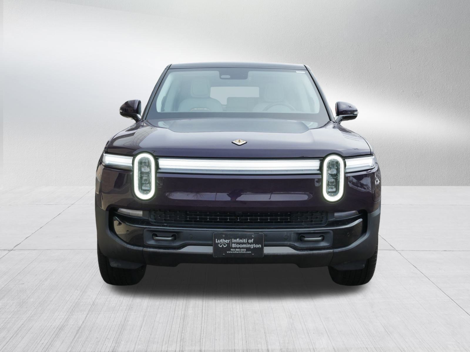 Used 2026 Rivian R1S Premium image 2