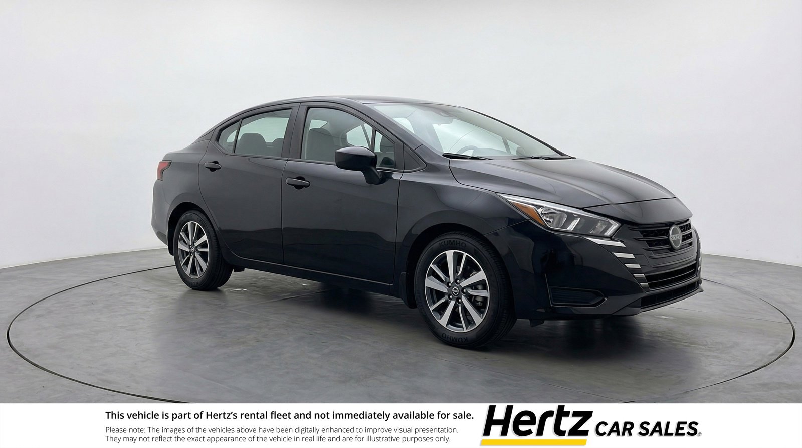 Used 2025 Nissan Versa SV image 1