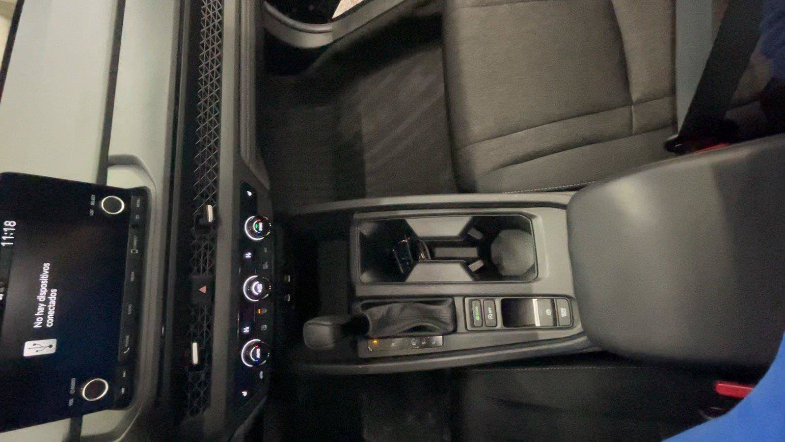 Certified 2025 Honda Accord SE image 37