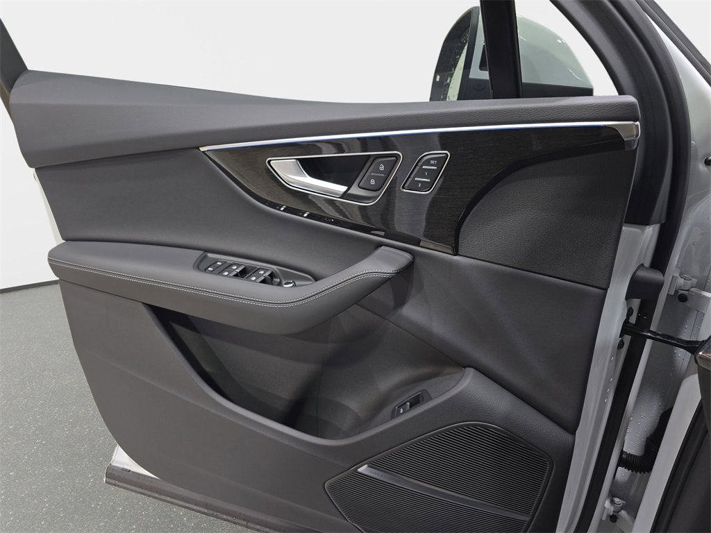 New 2025 Audi Q7 3.0T Premium Plus image 27