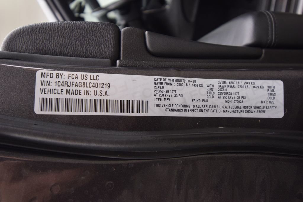 Used 2020 Jeep Grand Cherokee Altitude AWD/4WD image 28