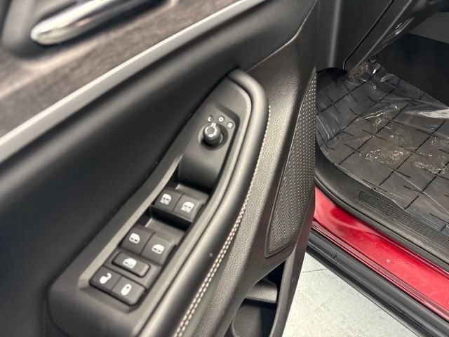 Used 2024 Jeep Grand Cherokee Limited AWD/4WD image 19