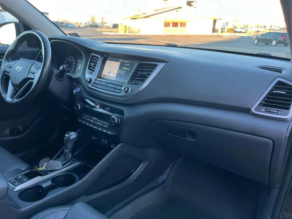 Used 2018 Hyundai Tucson Limited w/ Ultimate Package 02 image 15