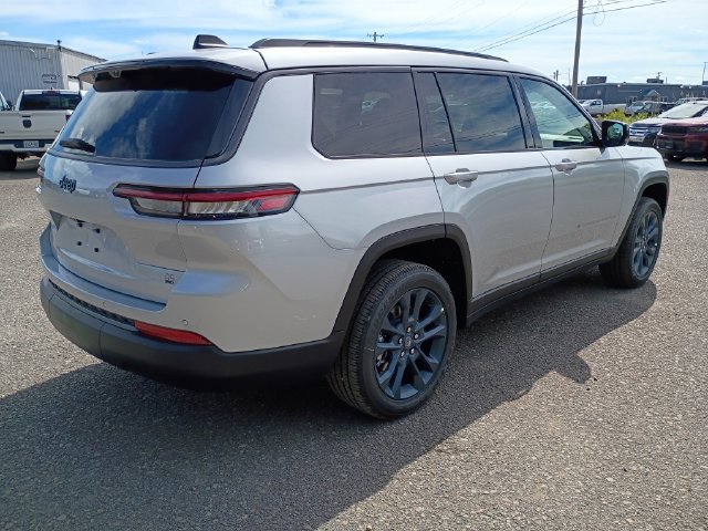 Used 2026 Jeep Grand Cherokee L Limited AWD/4WD image 5