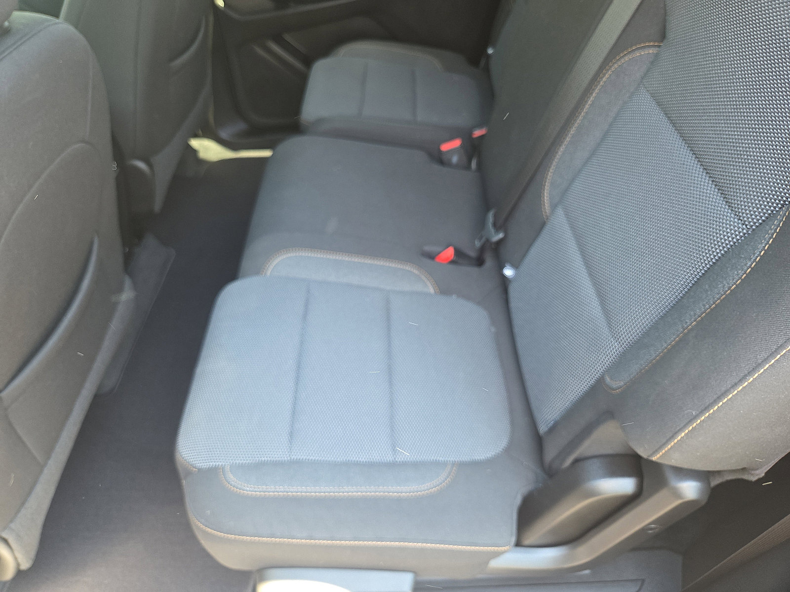 Used 2021 Chevrolet Traverse LS AWD/4WD image 24
