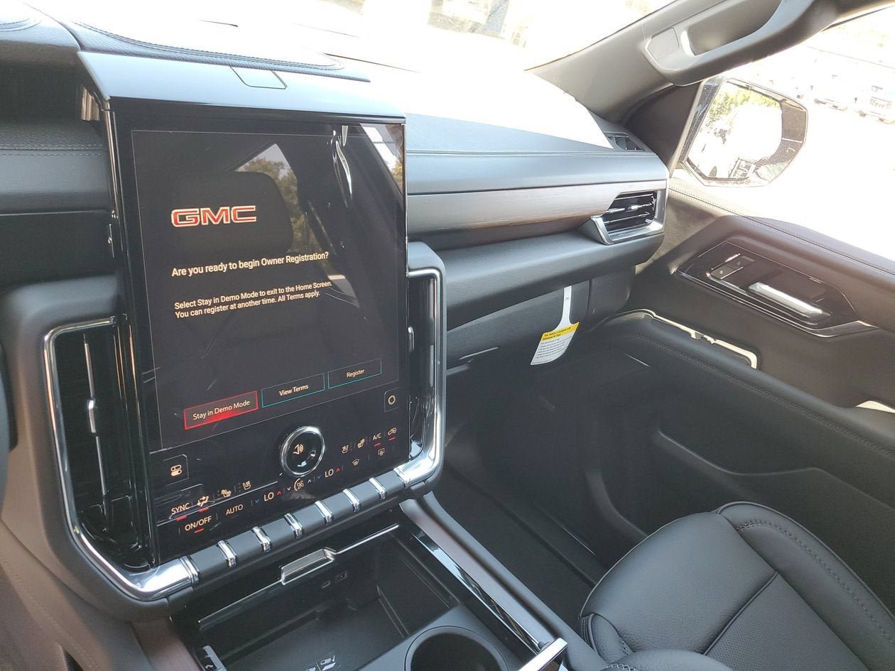 New 2026 GMC Yukon XL Denali w/ Denali Reserve Package AWD/4WD image 26