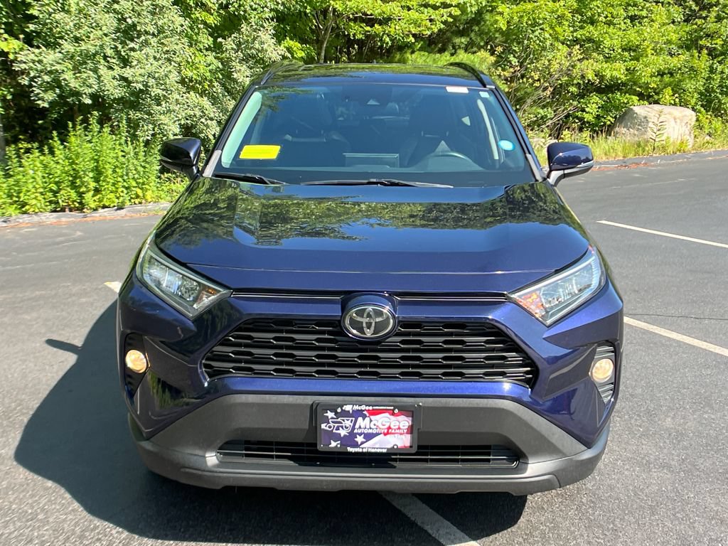 Used 2019 Toyota RAV4 XLE Premium w/ Cold Weather Package AWD/4WD image 8