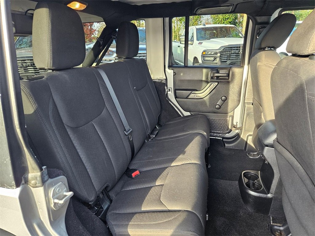 Used 2016 Jeep Wrangler Unlimited Sport image 16