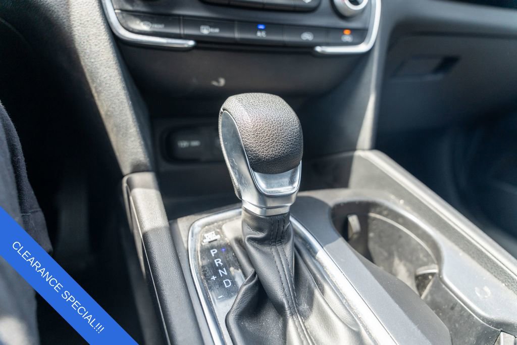 Used 2020 Hyundai Santa Fe SE image 25