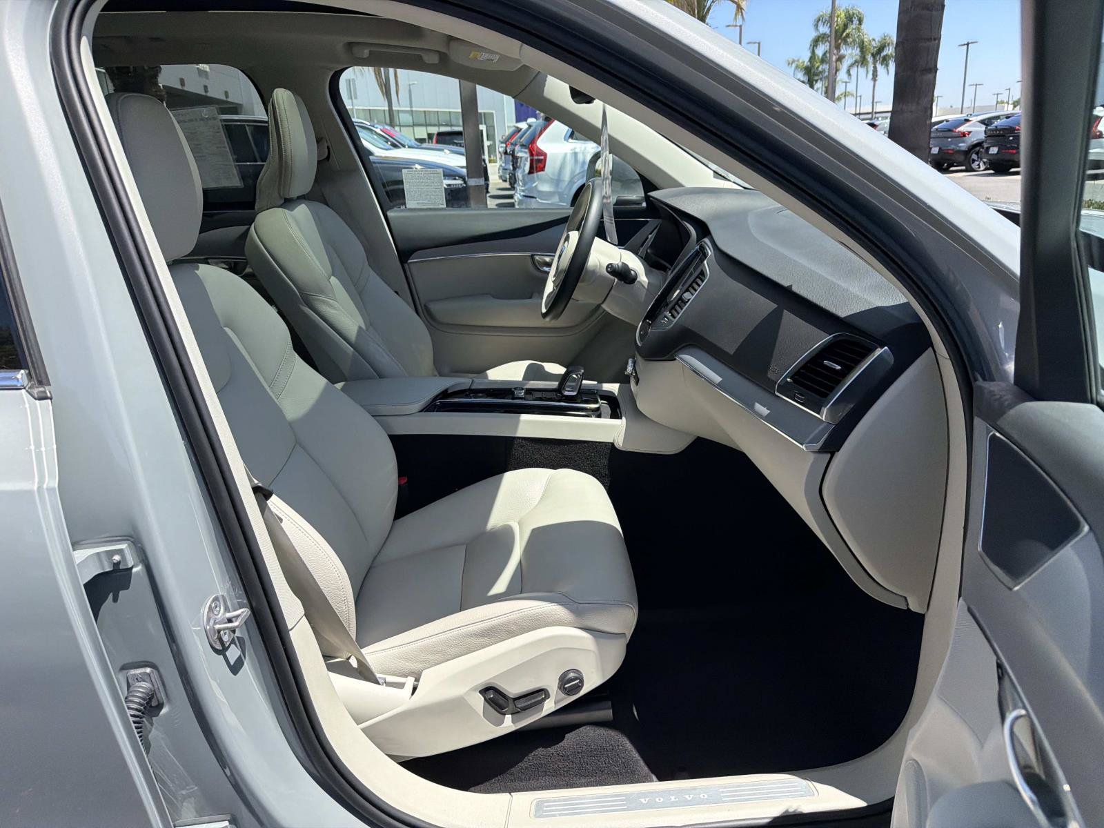 Certified 2024 Volvo XC90 B5 Core w/ Climate Package AWD/4WD image 26