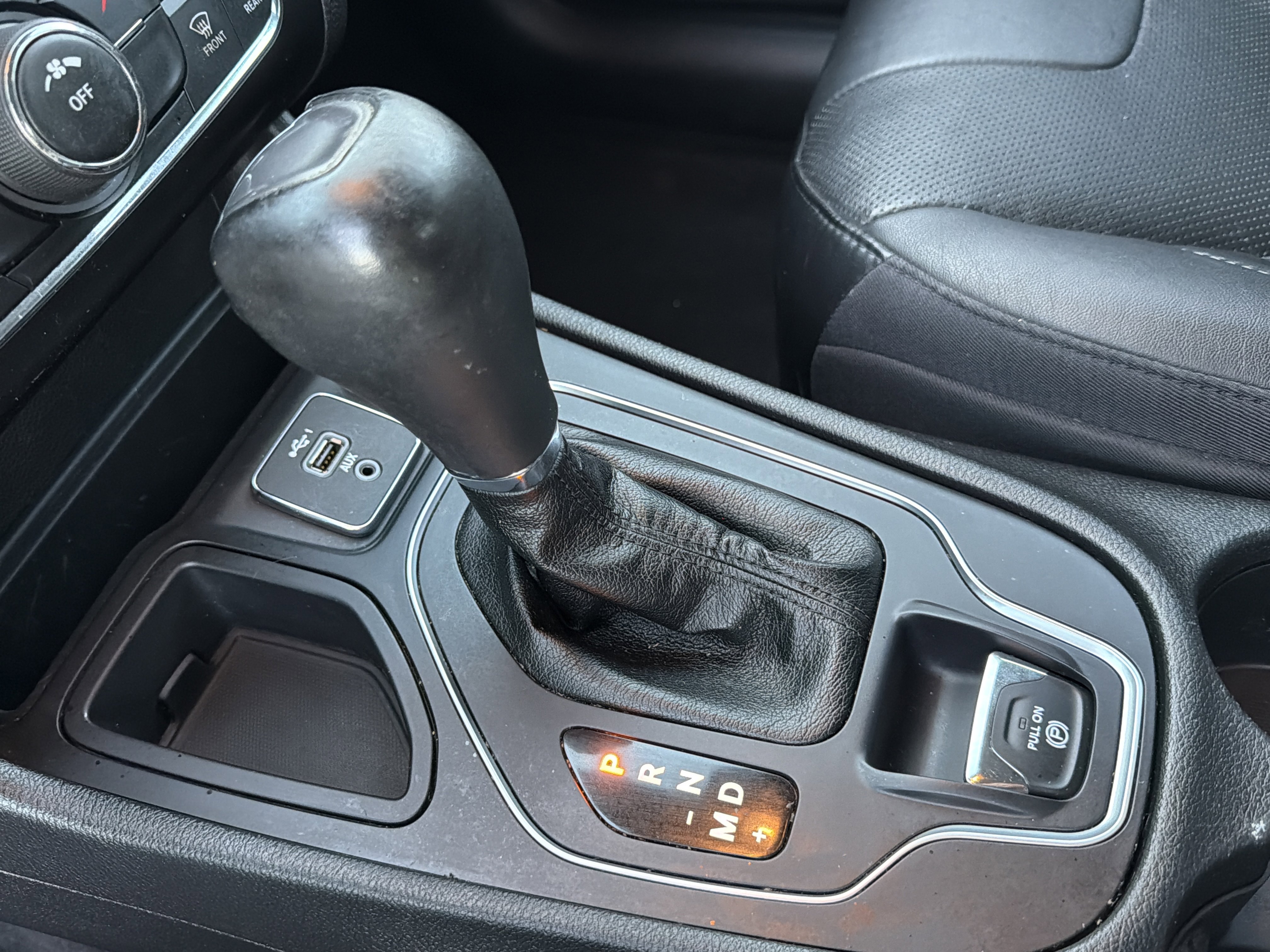 Used 2021 Jeep Cherokee Latitude Lux w/ Sun & Sound Group image 32