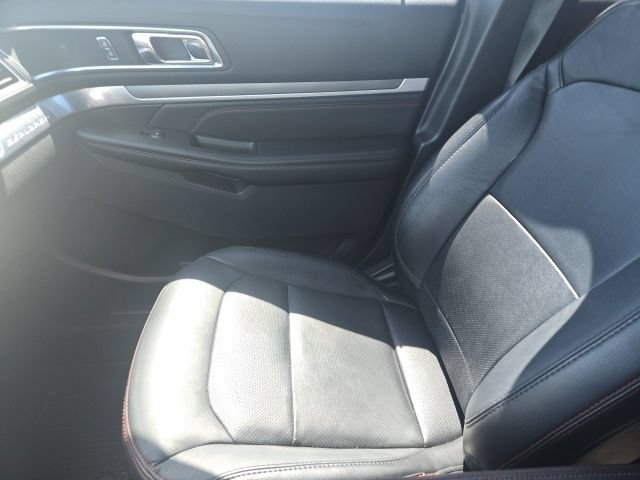 Used 2018 Ford Explorer Sport w/ Equipment Group 401A AWD/4WD image 14
