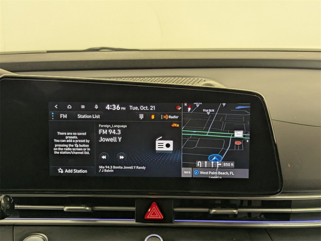 Certified 2024 Hyundai Elantra Blue image 19