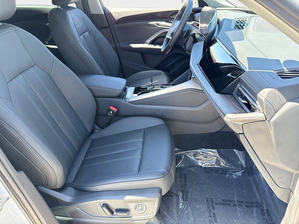 New 2025 Audi Q5 Premium image 10