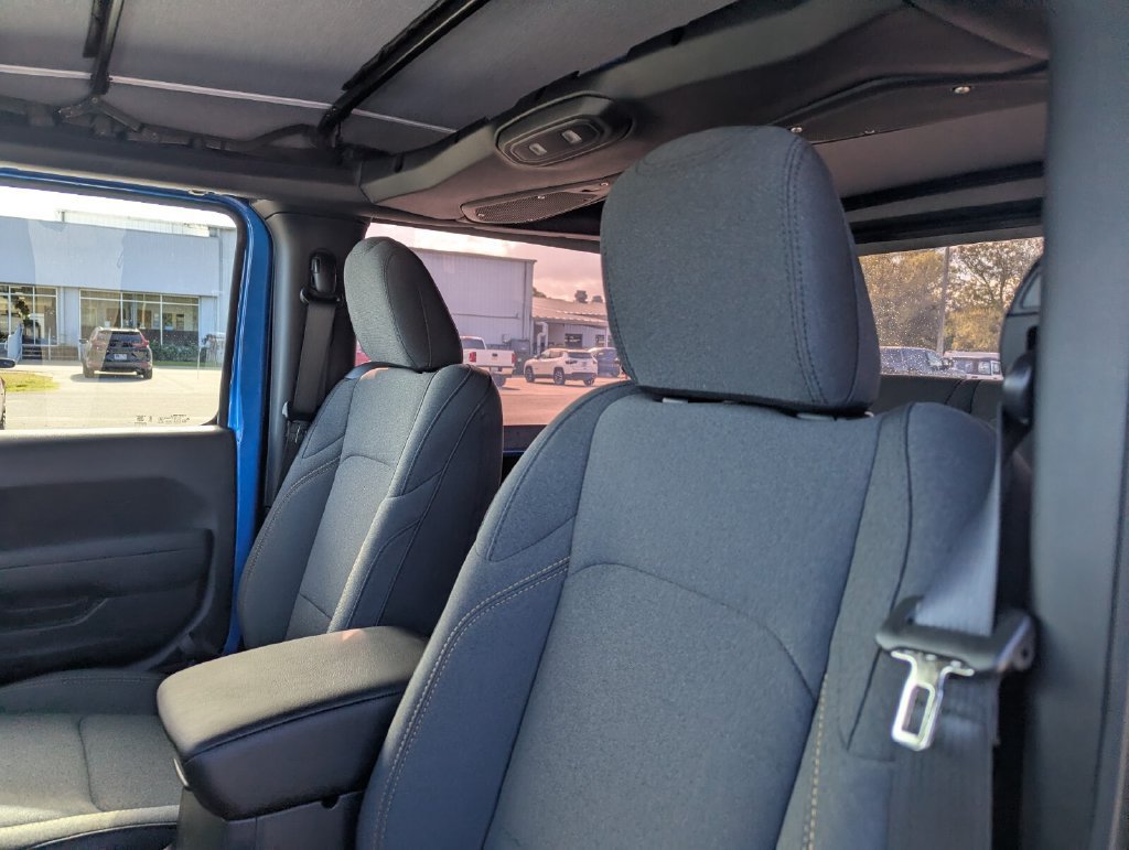 New 2026 Jeep Wrangler Sport AWD/4WD image 10