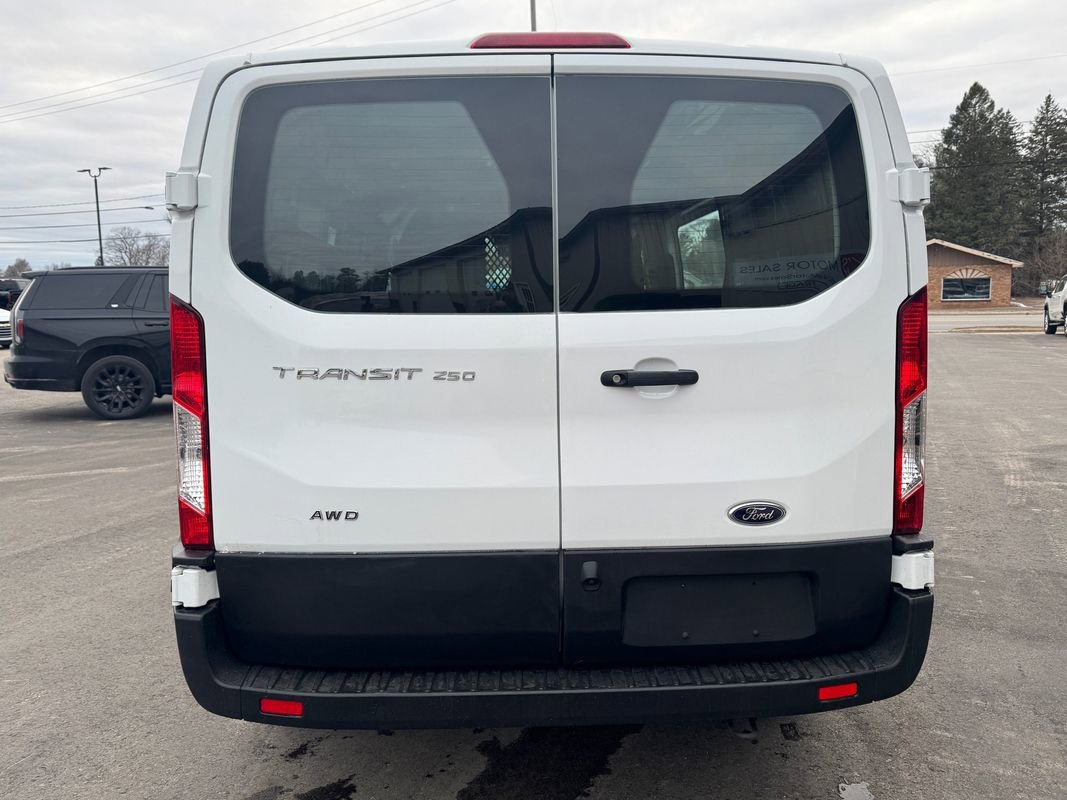 Used 2024 Ford Transit 250 Low Roof AWD w/ Exterior Upgrade Package image 10