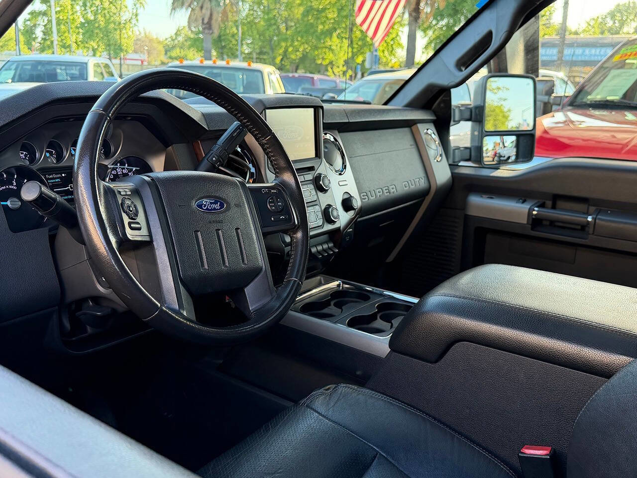 Used 2016 Ford F250 Lariat w/ Lariat Ultimate Package image 11