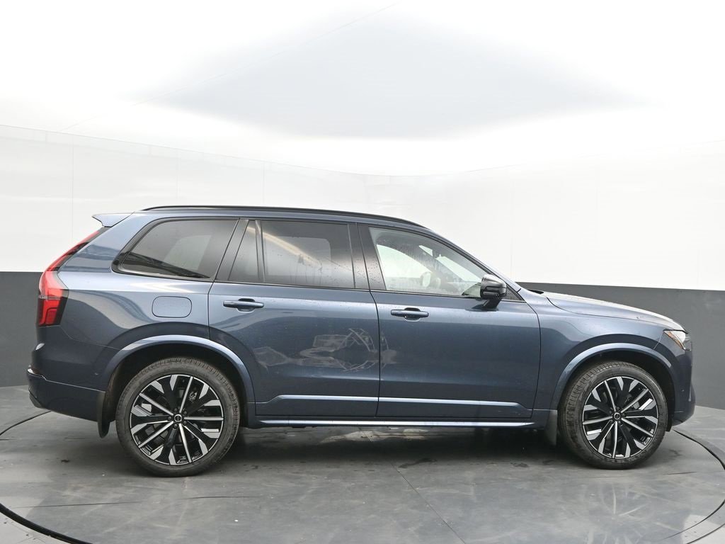 New 2026 Volvo XC90 B6 Ultra w/ Lounge Package image 8