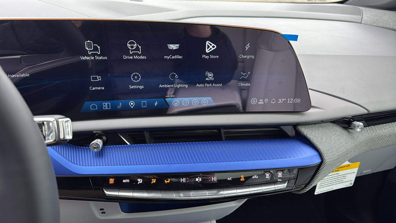 New 2026 Cadillac Optiq Sport 2 image 17